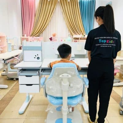 Ưu điểm của bàn học sinh bằng gỗ ép công nghiệp